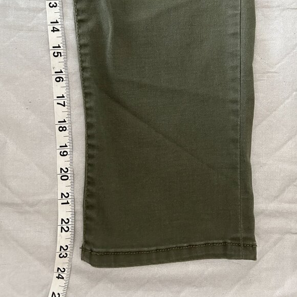 SONOMA Capri Crop Stretch Ladies Olive Green Soft Jeans. Size 14. Zip Pockets - Picture 11 of 12
